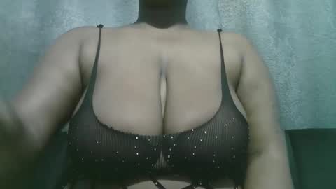 Snapshot of lady_dearra chatting on 15, 9, 2025 lady_dearra online show from 15, 9, 2025