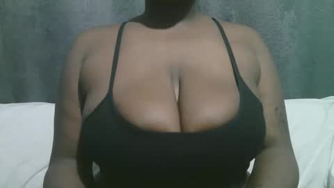 Snapshot of lady_dearra chatting on 17, 9, 2025 lady_dearra online show from 17, 9, 2025