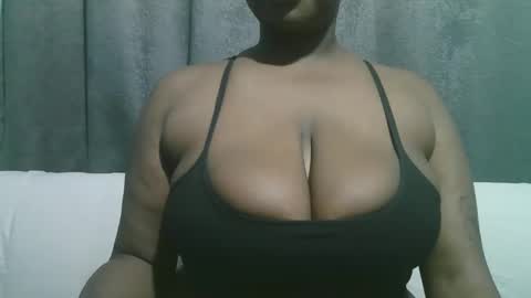 Snapshot of lady_dearra chatting on 20, 9, 2025 lady_dearra online show from 20, 9, 2025