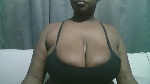 Snapshot of lady_dearra chatting on 30, 9, 2025 lady_dearra online show from 30, 9, 2025