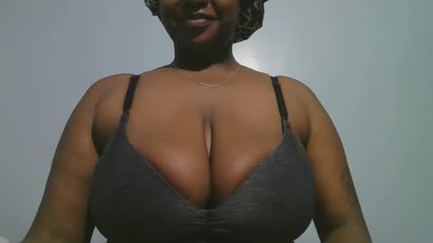 lady_dearra online show from 16, 1, 2026