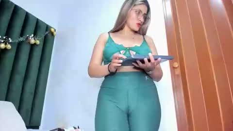 Snapshot of lady_falcon chatting on 1, 2, 2026 LADY online show from 1, 2, 2026