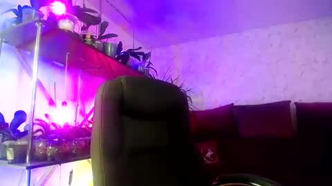 Lady Gloria online show from 5, 7, 2026