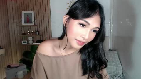   online show from 22, 5, 2026