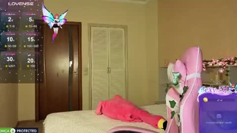 Snapshot of lady_luck18 chatting on 22, 7, 2026 Olivia online show from 22, 7, 2026