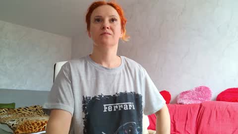 Snapshot of ladybigsmile chatting on 28, 5, 2026 Sima Ladybigsmile online show from 28, 5, 2026