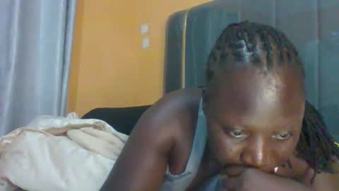 lindah32 online show from 18, 11, 2025