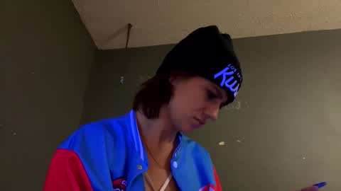 Snapshot of ladybug9097 chatting on 5, 12, 2024 RockStar Couple online show from 5, 12, 2024