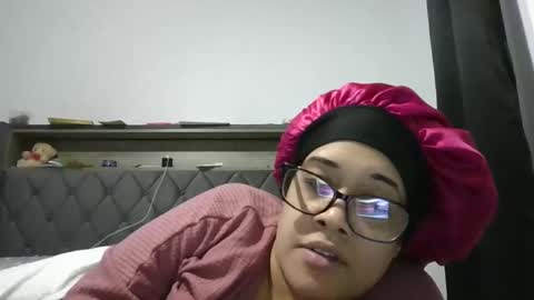 Stephanie online show from 24, 2, 2025