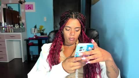 Snapshot of ladydanniela chatting on 2, 12, 2024 leidy daniela online show from 2, 12, 2024