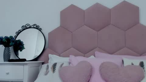 Lia online show from 24, 2, 2025