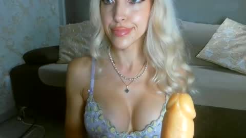 ladyyuliia online show from 30, 6, 2026