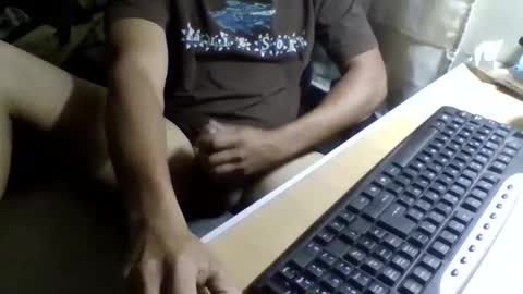 La Genova esta Dura beard boy male dick mastubate latinosexy latinohot latino glasses mature strong stronglegs online show from 4, 4, 2026