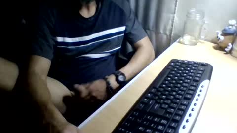 La Genova esta Dura beard boy male dick mastubate latinosexy latinohot latino glasses mature strong stronglegs online show from 3, 7, 2026