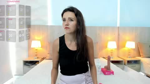 Laia Cruz online show from 27, 5, 2026