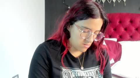 Laia  online show from 14, 5, 2026