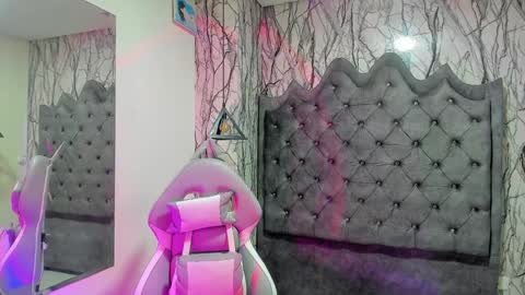 Laia online show from 21, 1, 2025