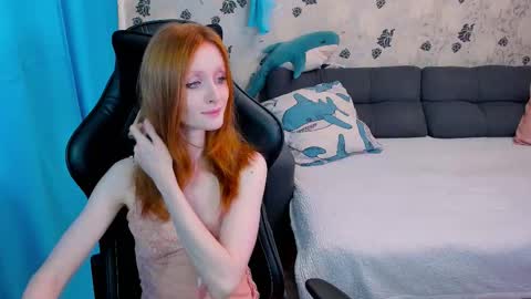 Snapshot of laksmrrr chatting on 17, 10, 2025 Lu Alex online show from 17, 10, 2025