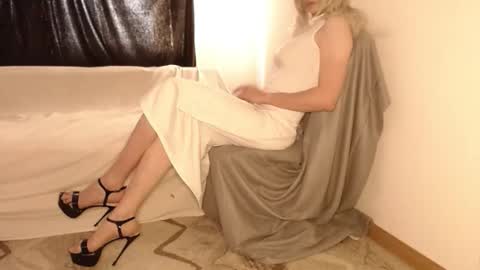 LalaMy online show from 10, 3, 2026