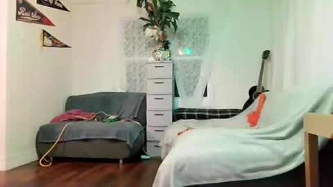 LALOVE99 online show from 23, 9, 2025