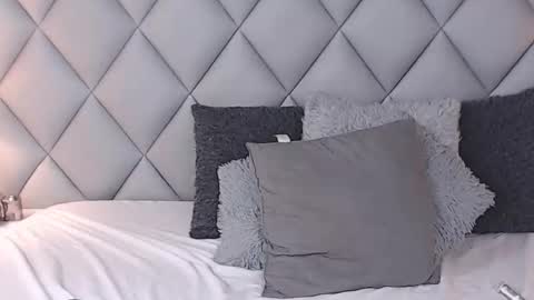 Snapshot of lalycastro chatting on 6, 2, 2025 Laly Castro online show from 6, 2, 2025