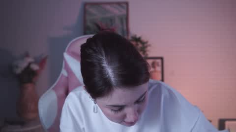 just call me Lana  and her security online show from 27, 12, 2024