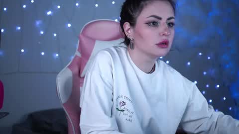 just call me Lana  and her security online show from 9, 3, 2025