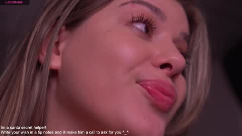 Snapshot of lana_rosy chatting on 26, 12, 2024 Alana online show from 26, 12, 2024