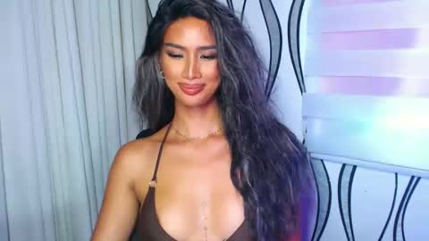 Snapshot of lanadel_hilton chatting on 3, 1, 2025 Lana online show from 3, 1, 2025