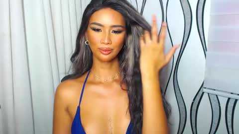 Snapshot of lanadel_hilton chatting on 8, 1, 2025 Lana online show from 8, 1, 2025