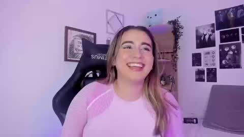 Snapshot of lanaherondale_ chatting on 18, 9, 2025 lanaherondale_ online show from 18, 9, 2025