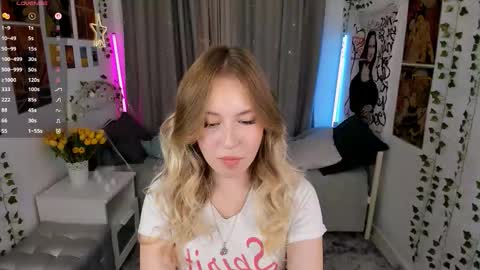 Lana online show from 24, 10, 2025