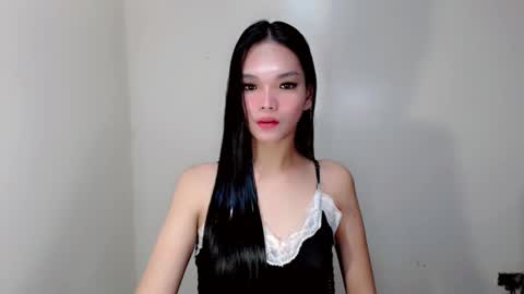 lanawyatt_ online show from 25, 3, 2026