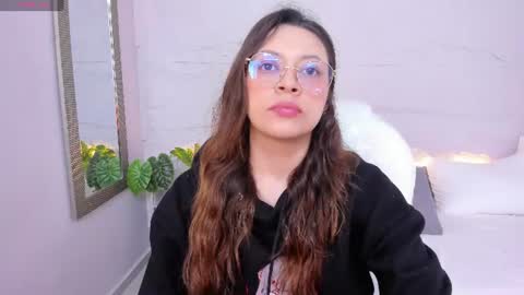 Snapshot of lanna_18_ chatting on 6, 7, 2026 Lanna online show from 6, 7, 2026