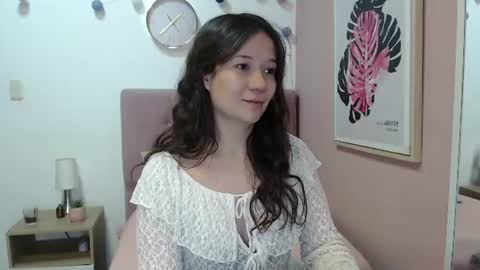 Snapshot of lanna_mills chatting on 18, 7, 2026 Lanna online show from 18, 7, 2026