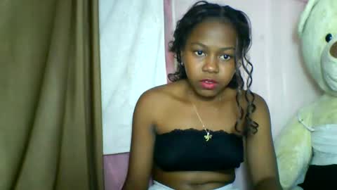 Snapshot of lara_belle chatting on 11, 5, 2026 lara_belle online show from 11, 5, 2026