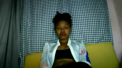 Snapshot of lara_belle chatting on 27, 7, 2026 lara_belle online show from 27, 7, 2026
