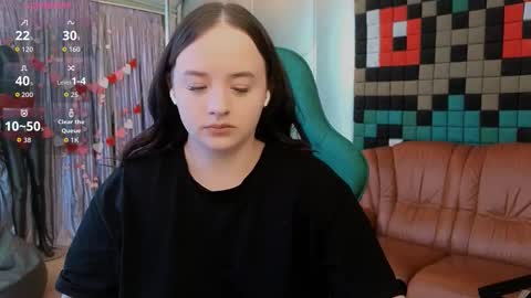 lara_benson_ online show from 15, 3, 2026