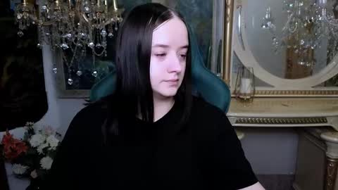 lara_benson_ online show from 18, 3, 2026