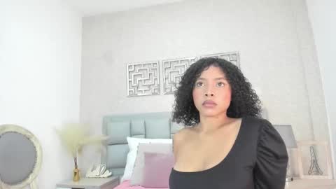 lara_spaark online show from 12, 1, 2026