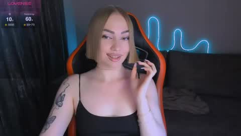 Snapshot of larakrein_lk chatting on 7, 6, 2026 LaraKrein lk online show from 7, 6, 2026