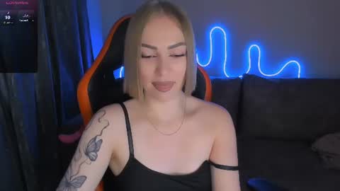 Snapshot of larakrein_lk chatting on 6, 7, 2026 LaraKrein lk online show from 6, 7, 2026