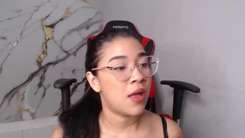 laralmanza online show from 16, 2, 2026