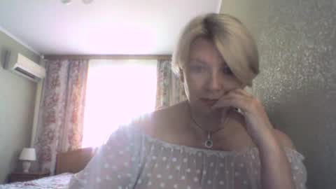 laramrs online show from 19, 6, 2026