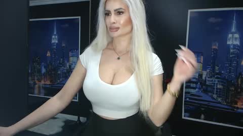 laras_moans online show from 3, 3, 2025