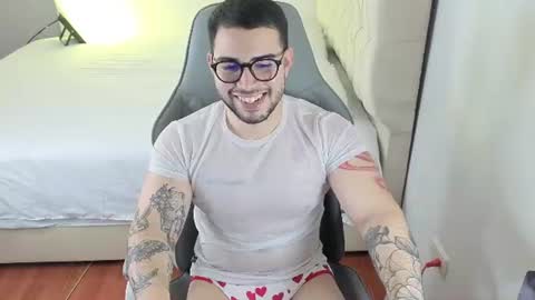 Snapshot of latam_ chatting on 19, 6, 2026 YOUR BABY online show from 19, 6, 2026