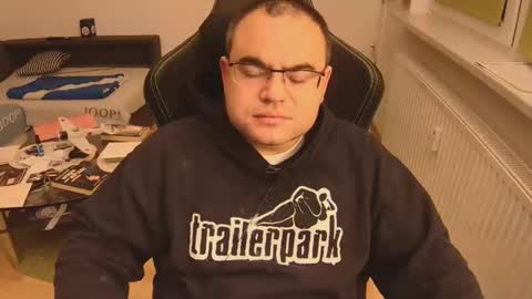 Snapshot of latexboy893 chatting on 20, 11, 2025 latexboy893 online show from 20, 11, 2025