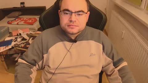 Snapshot of latexboy893 chatting on 23, 11, 2025 latexboy893 online show from 23, 11, 2025