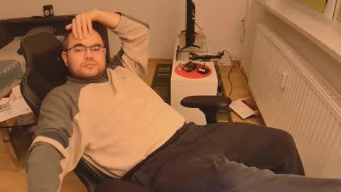 Snapshot of latexboy893 chatting on 27, 11, 2025 latexboy893 online show from 27, 11, 2025