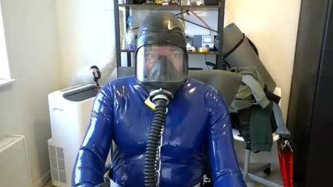 latexslaafboy online show from 9, 10, 2025